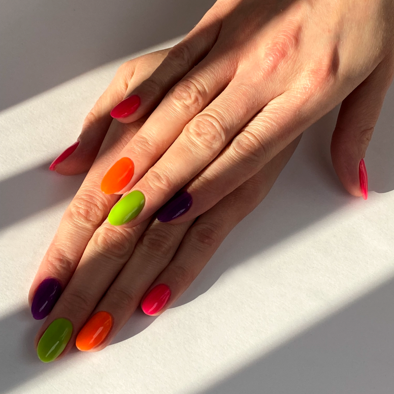 Black &amp; Gold Minimalist Facebook Profile Picture (1).png