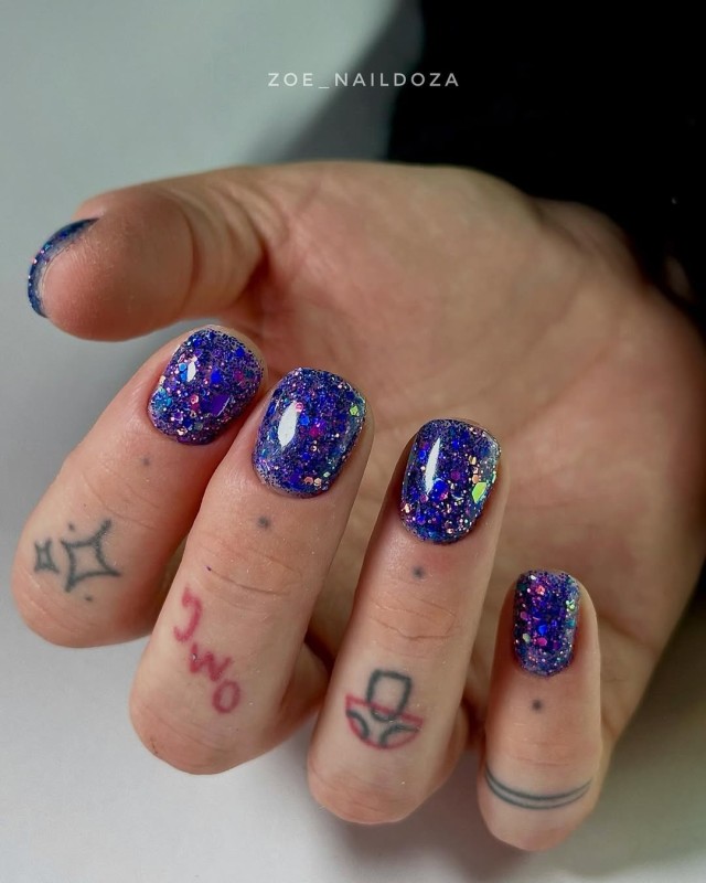 Specjalne dla tych kto się boi pracować z dużym brokatem w tytanie nagrałam na szybko filmik 